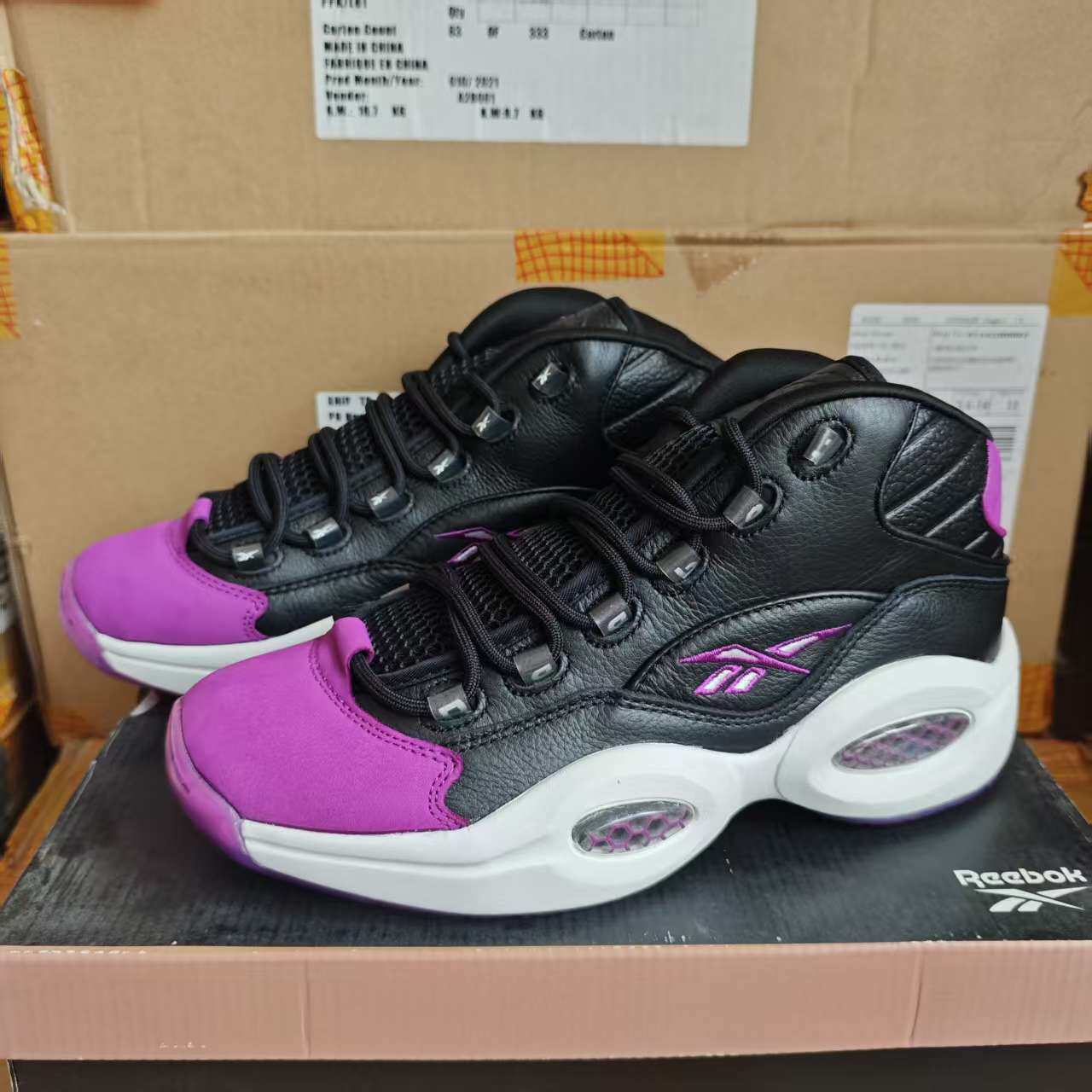 REEBOK锐步QUESTION MID艾弗森男子黑紫复古篮球鞋 GX0240