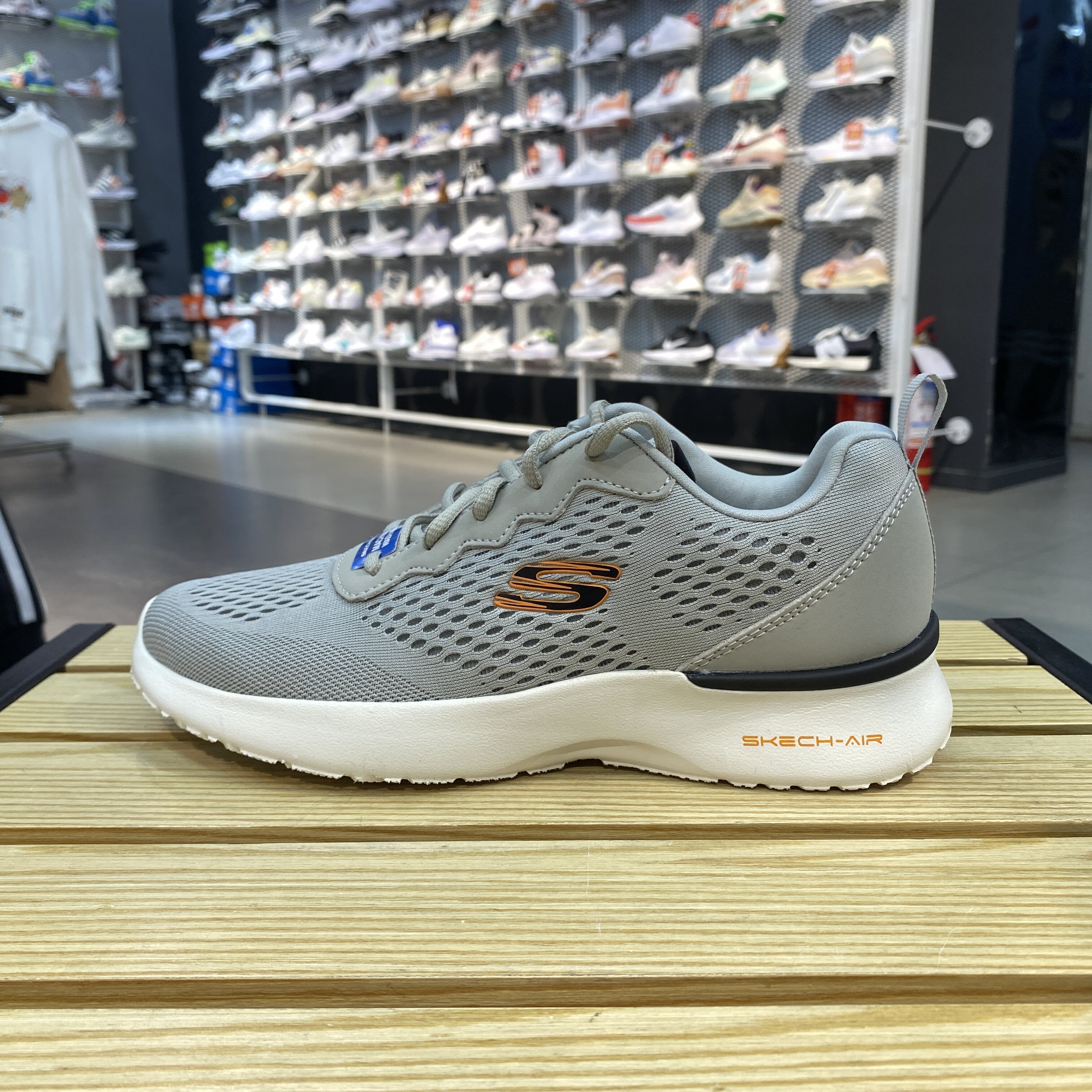Skechers斯凯奇男鞋女鞋情侣款运动跑步鞋