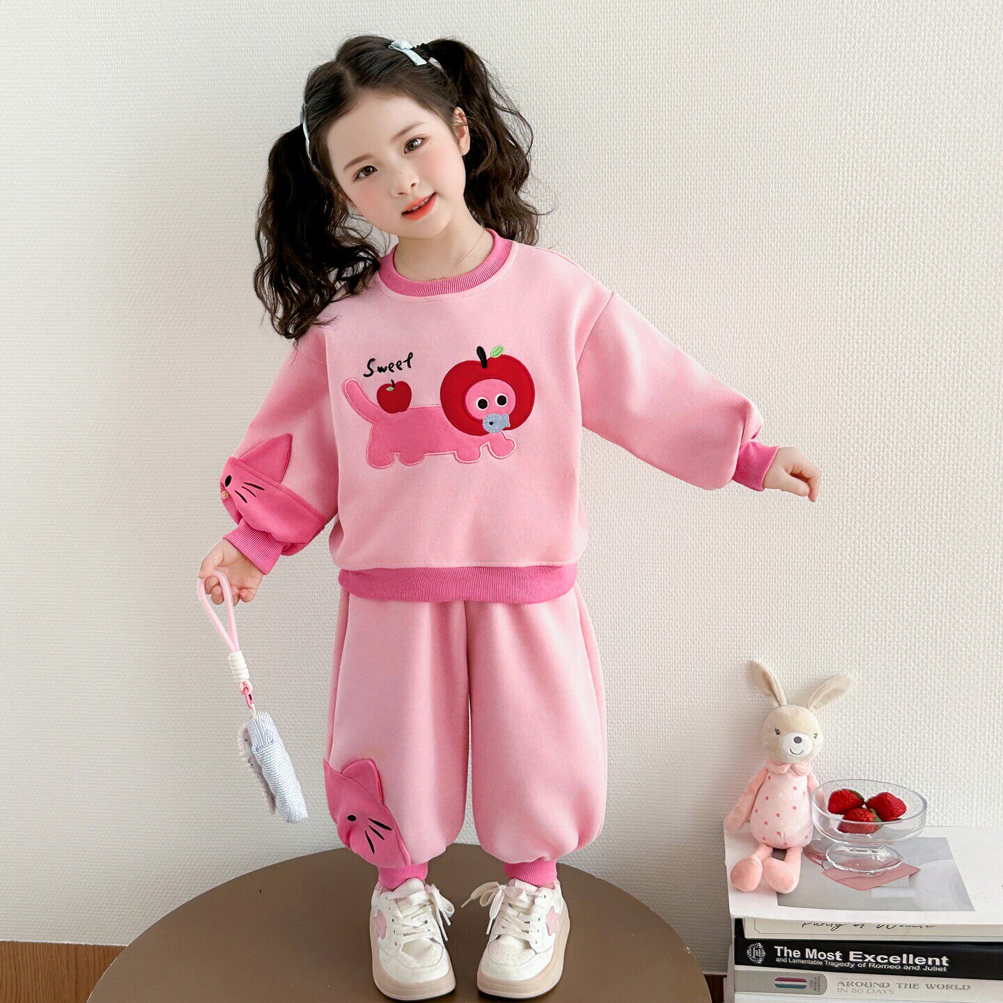 女童春装韩版卡通兔子运动套装女宝宝春季卫衣长裤两件套儿童春款