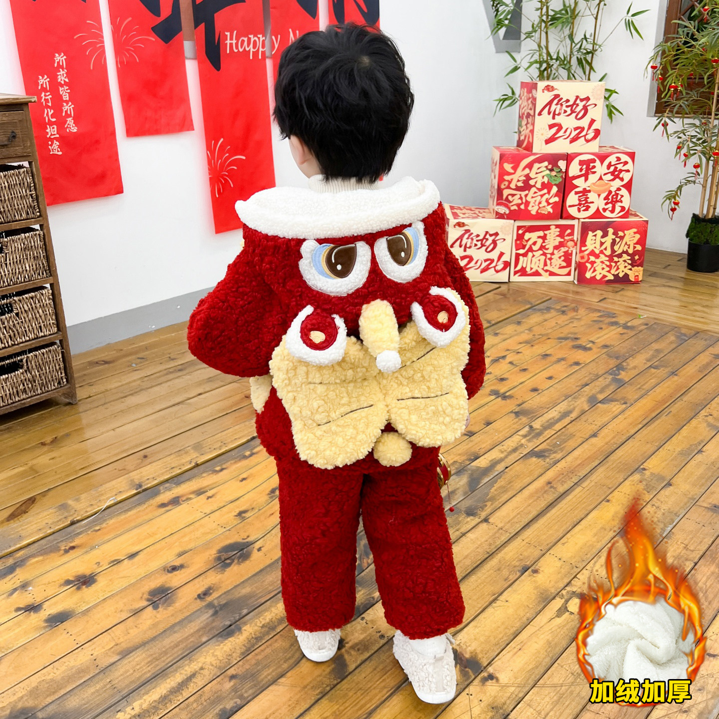 男童女童洋气冬季加厚珊瑚绒睡衣套装2026新款三层夹棉家居服冬天