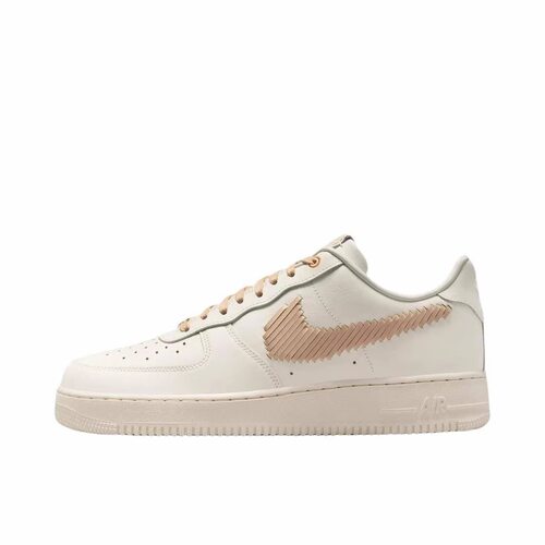 Nike Air Force 1 舒适贴合 支撑 板鞋 男款 白浅卡其IR7011-121