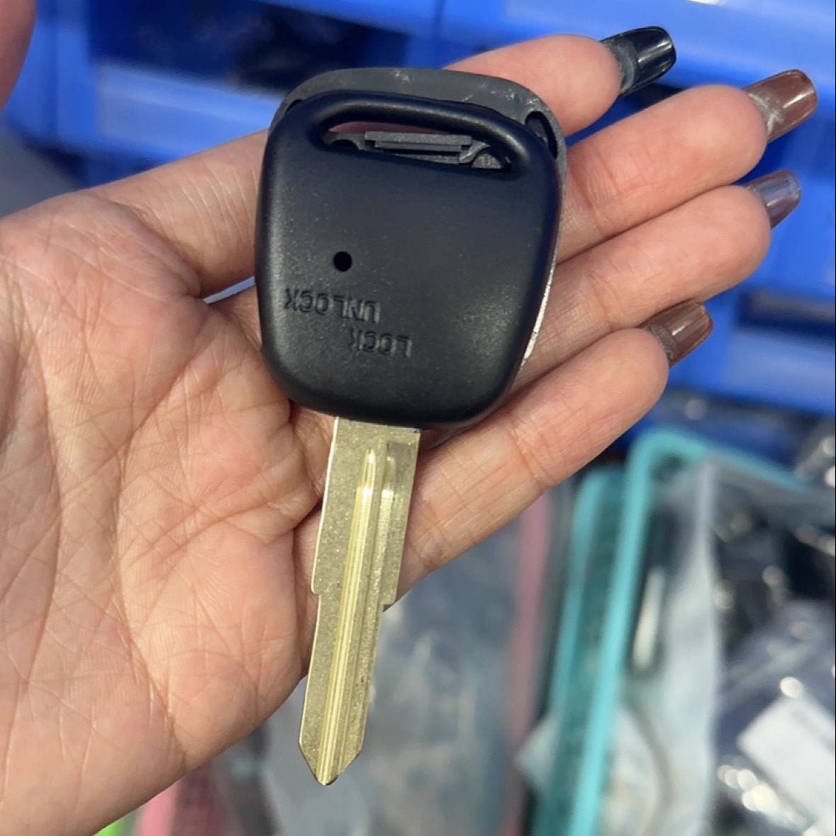 包邮适用于丰田Caldina 侧面一键按键小霸王汽车遥控钥匙替换外壳