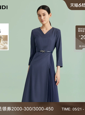 LANDI蓝地藏蓝色法式V领绵羊毛叠褶设计感通勤收腰连衣裙女春新品