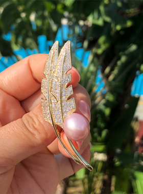 【UR CHOICE】QUEEN●天然爱迪生珍珠淡金12-13MM双叶胸针