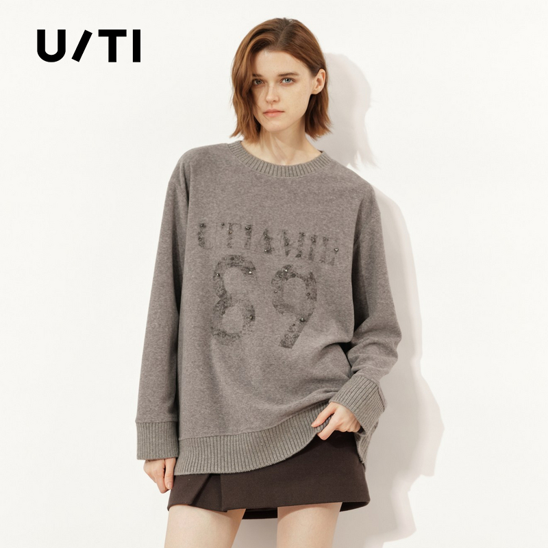 U/TI美式复古风卫衣女烫钻廓感慵懒休闲圆领上衣尤缇2025冬季新款