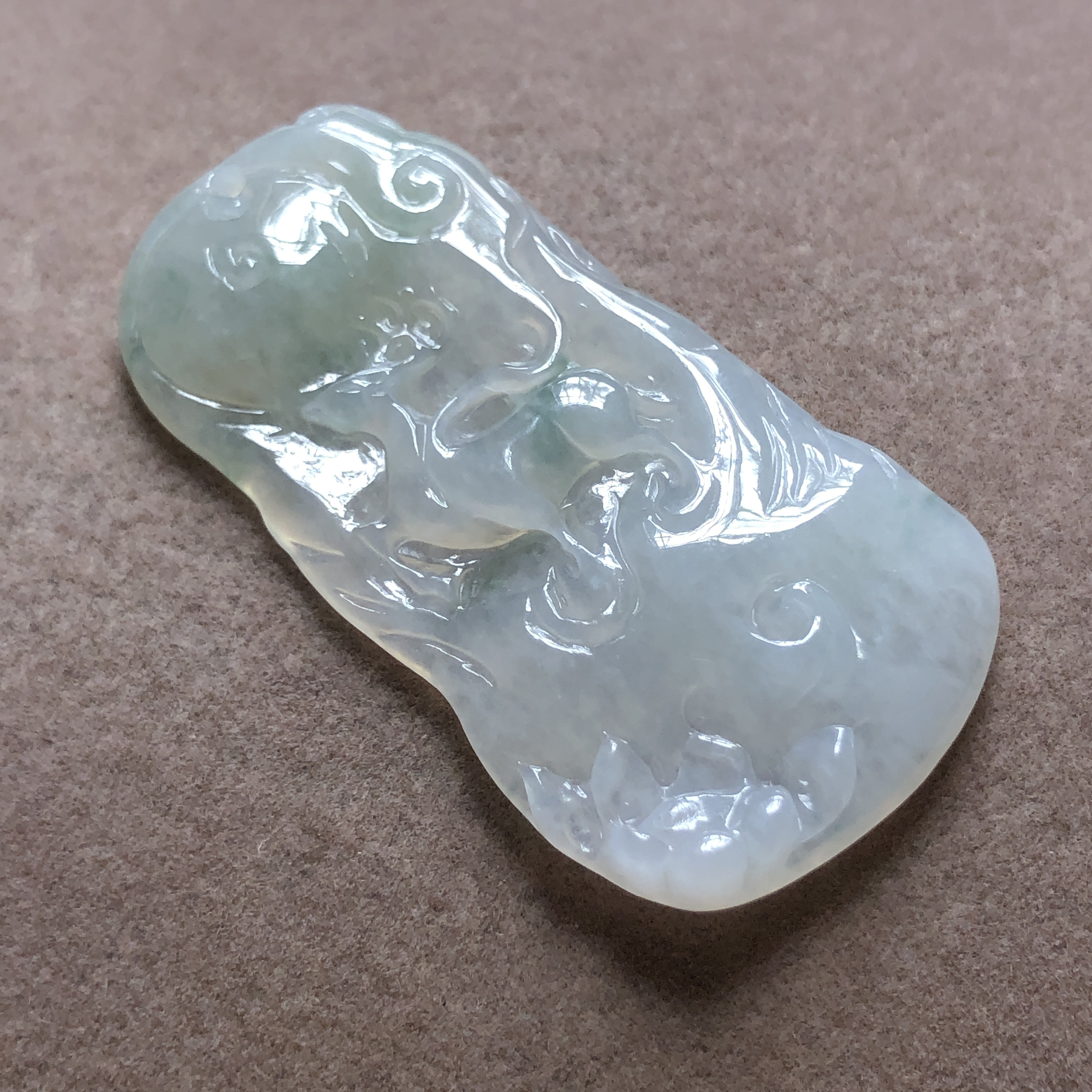 缅甸玉石A货翡翠玉雕玉器文玩老坑冰飘花精雕梅花鹿玉牌挂件吊坠