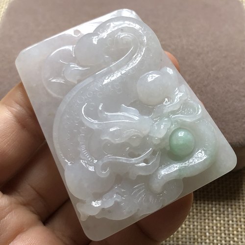 缅甸玉石A货翡翠玉雕玉器文玩白底飘阳绿巧雕龙牌厚装玉牌大挂件