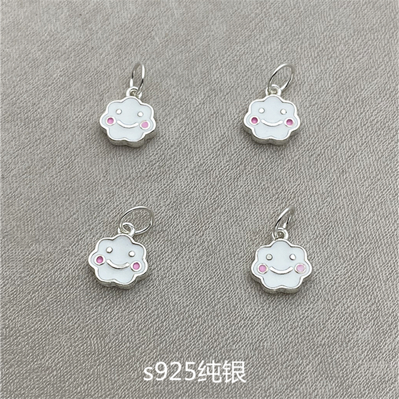 s925纯银滴胶云朵笑脸吊坠挂件