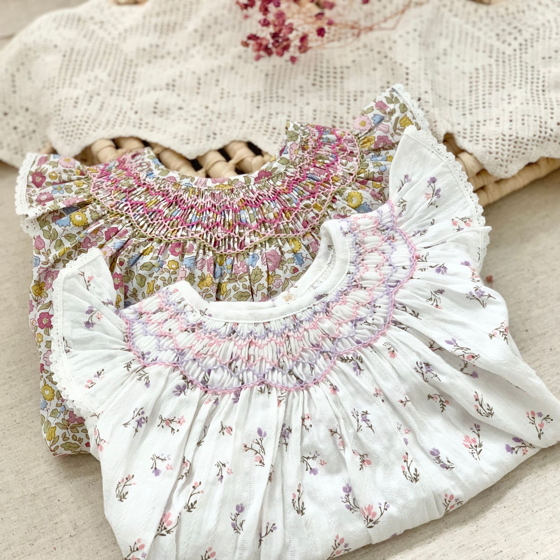 25夏新货 80-130 出口女童印花飞袖娃娃裙手工打揽裙裙