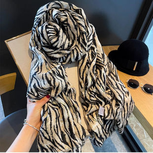 围巾女薄款棉麻春夏韩版豹纹百搭长款空调护肩披肩夏日防晒沙滩巾