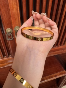 越南沙金卡家花手镯女满天星钻纹闭口实心时尚简约手环情人节礼物