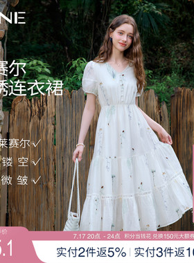 KBNE法式蕾丝刺绣碎花连衣裙女2026夏季新款收腰显瘦a字大摆裙子
