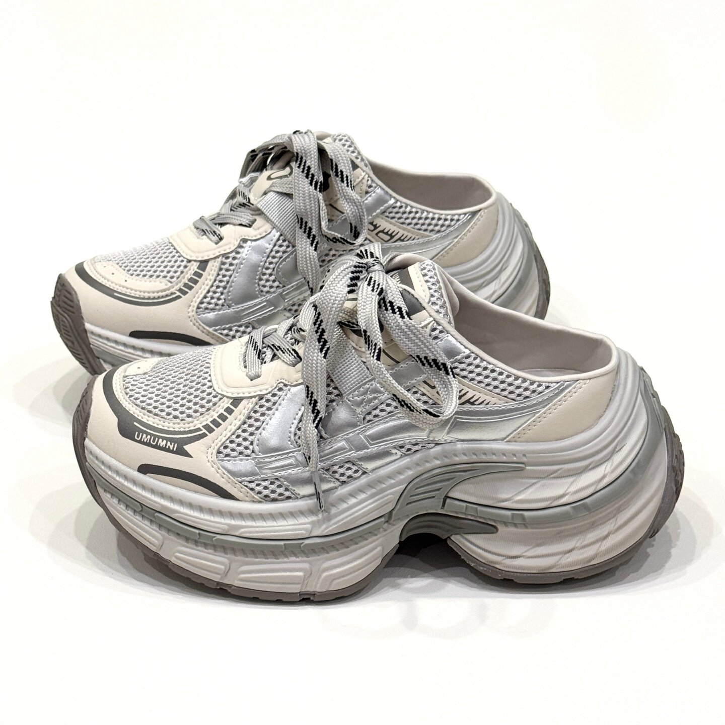 优慕妮2026春夏超火真皮休闲厚底包头半拖鞋穆勒一脚蹬懒人鞋女款