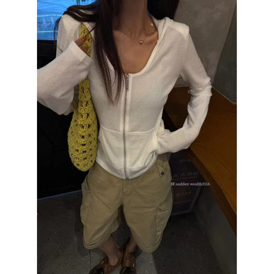 小众连帽U领露锁骨拉链卫衣开衫女2025秋韩版百搭高级感修身上衣