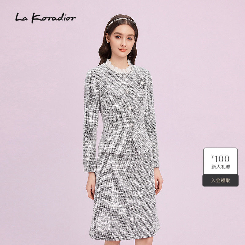 La Koradior拉珂蒂商场同款圆领单排扣法式香风气质短上衣女外套