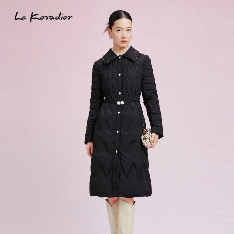 La Koradior拉珂蒂 冬季新款鹅绒羽绒黑色中长款保暖过膝外套女