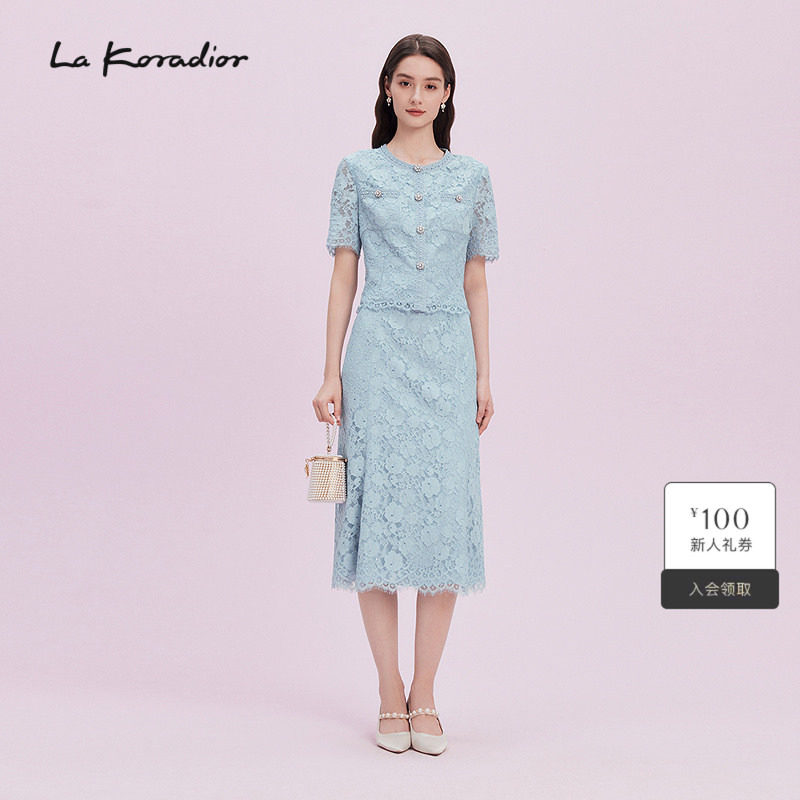 La Koradior拉珂蒂减龄优雅通勤2025商场同款新款蕾丝仙女半身裙 - 实物图