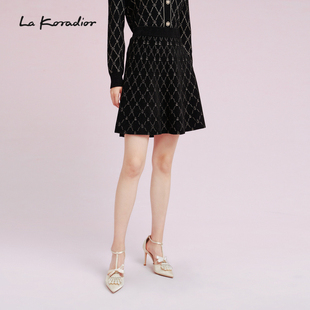 新款 春季 时尚 印花短裙高腰a字半裙女 Koradior拉珂蒂商场同款