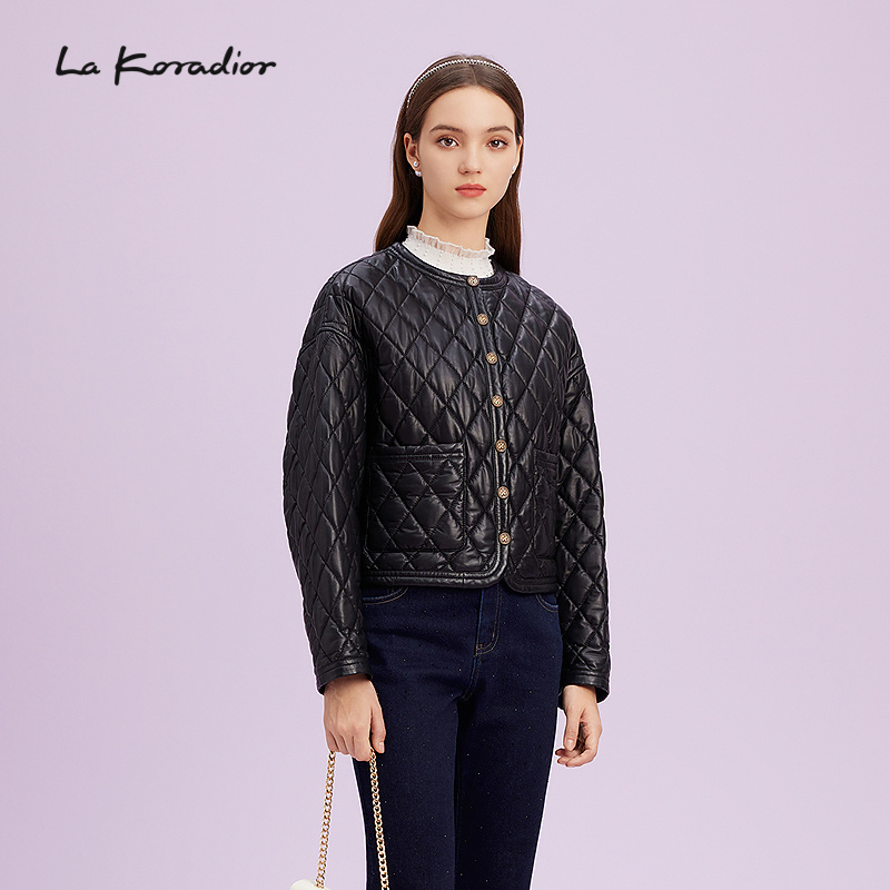 La Koradior拉珂蒂商场同款秋冬新款法式香风皮革外套保暖上衣女