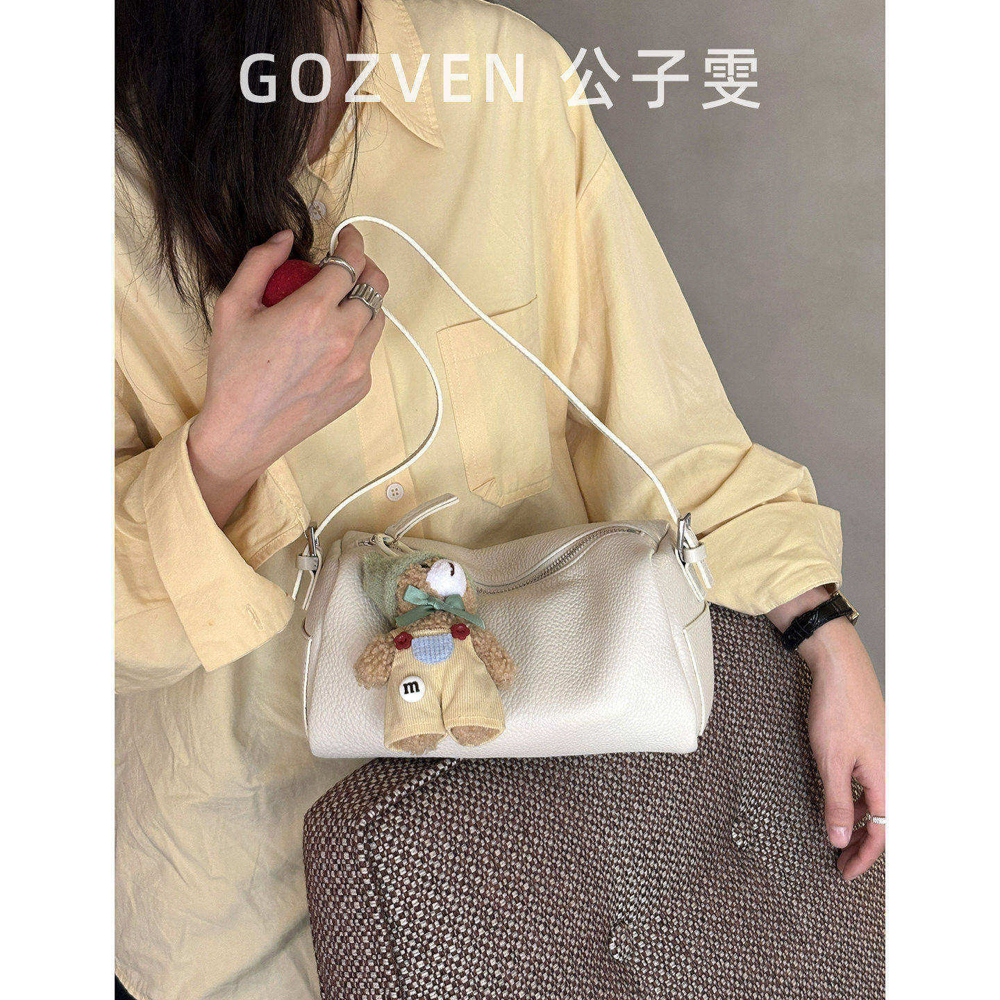 【公子雯】枕头包韩系小众极简牛皮麂皮笔筒包手拎单肩斜挎白色女