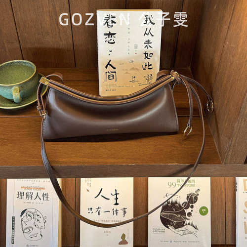【公子雯】2025新款气质高级通勤牛皮口金包单肩斜挎腋下法棍包女