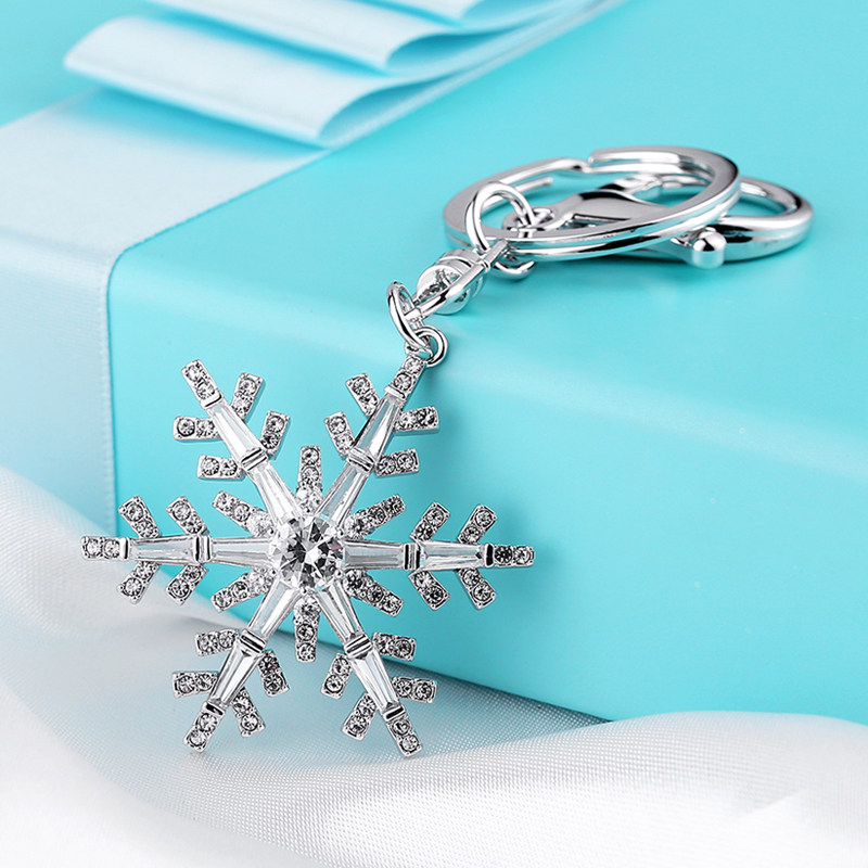 LA FAMILY锆石雪花汽车钥匙扣圈链可爱包包挂件男女镶钻圣诞配饰