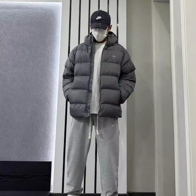Adidas阿迪达斯三叶草男羽绒服