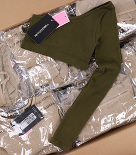 prettylittlething原单女深橄榄色露脐上衣单肩瑜伽健身跑步长袖