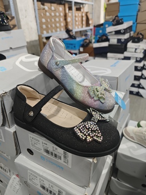 斯乃纳撤柜新款女童春夏中大童方口时尚百搭皮鞋软底闪粉公主鞋