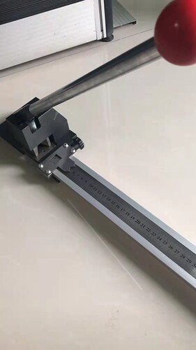 美工刀牌压痕线手动切纸机