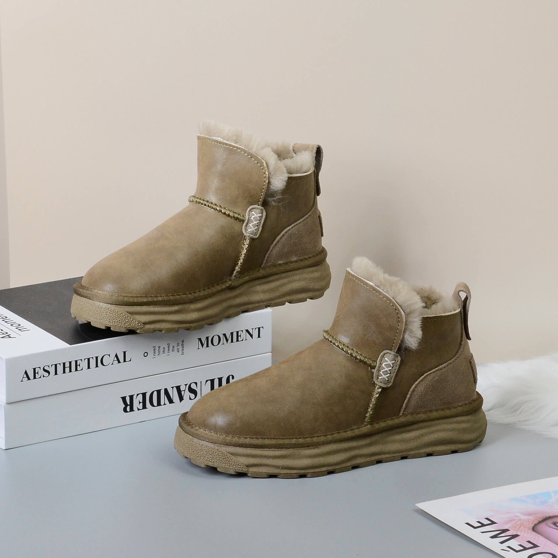 皮面防水羊毛雪地靴女皮毛一体冬季保暖加绒加厚学生时尚防滑棉鞋