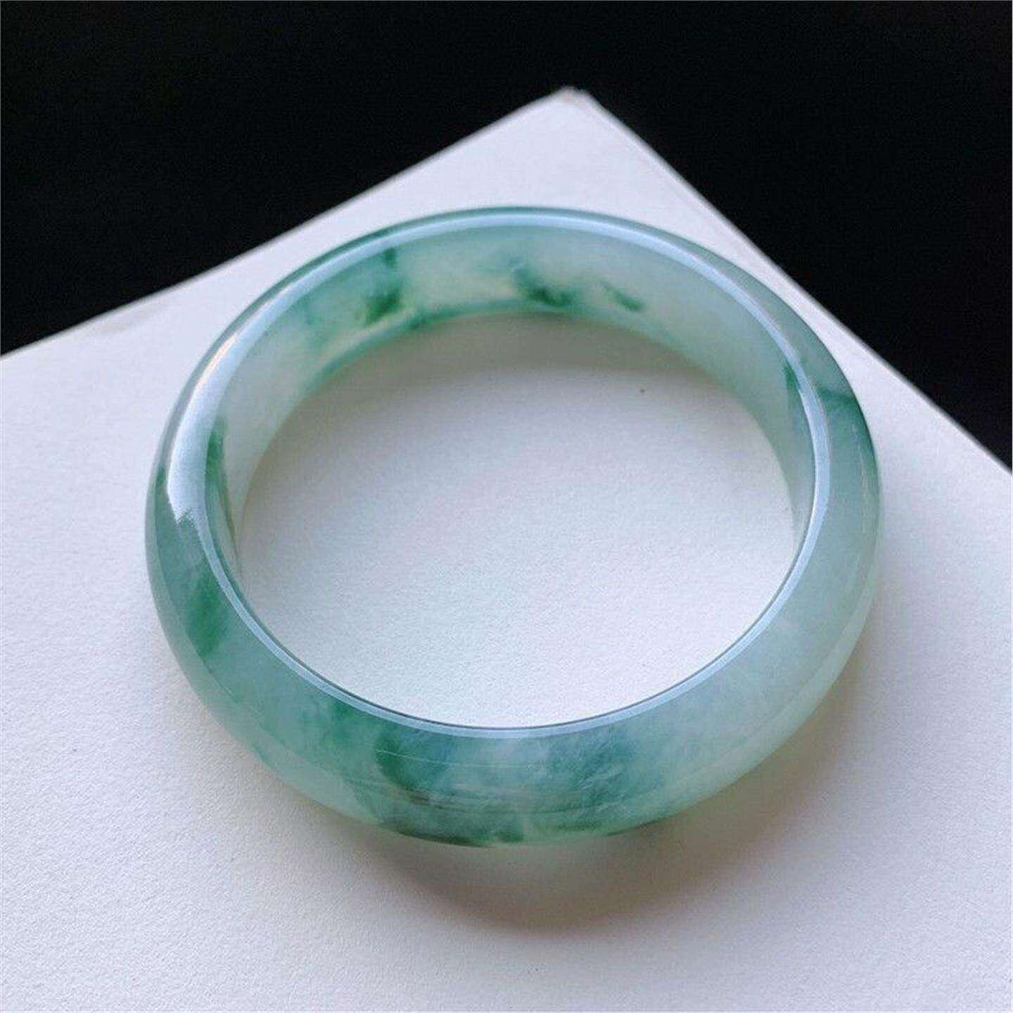 独龙玉手镯 飘花巴山玉手镯 石英岩玉手镯雪花玉飘蓝花玉镯直播间