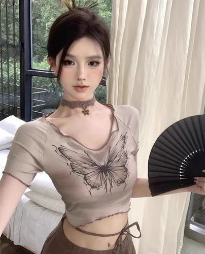 复古蝴蝶印花短袖针织T恤女