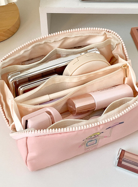 便携化妆包女2026新款旅行多功能收纳包化妆品袋小杂物包可爱中号