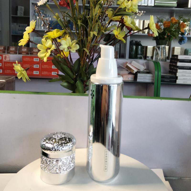 故事与她白金焕颜精华乳液120ml补水保湿滋润提亮乳液女士,美容护肤/美体/精油,乳液/面霜,淘宝优惠券,粉丝福利购,淘宝优惠卷