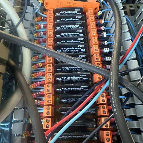 议价crydom快达固态继电器CMX100D6，单价。