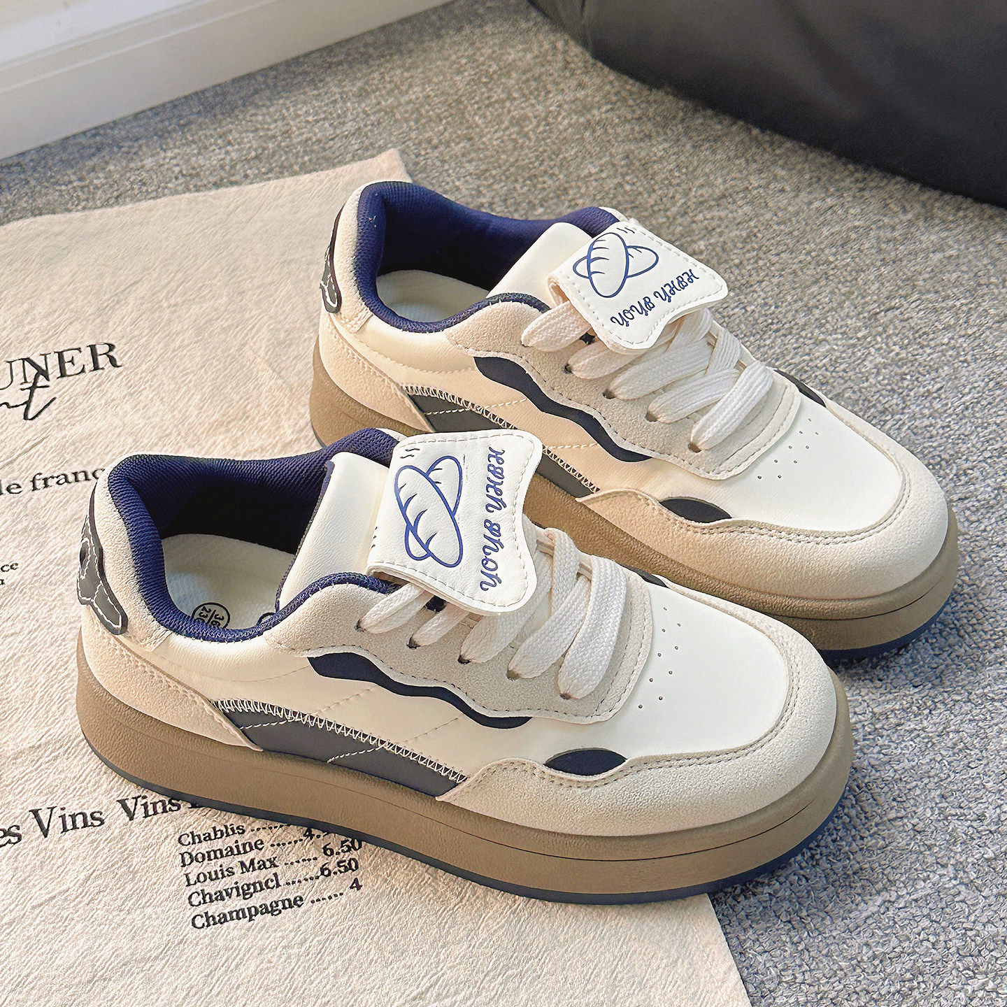 厚底小白鞋女2026春季新款配阔腿裤的鞋子百搭休闲板鞋学生运动鞋