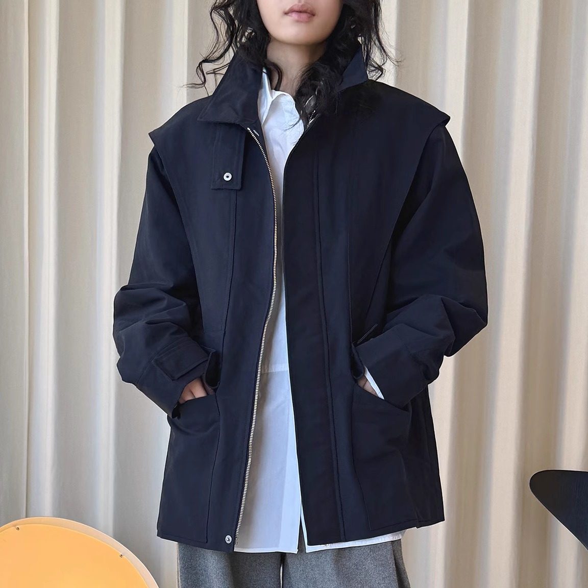 工装风格显瘦短款立体风衣口袋女