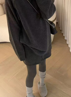 Hand made-圆领斜拉链毛衣+半身短裙套装（含100羊毛）22-25103