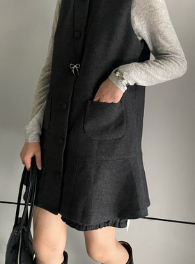 êtlle-冬上新休闲百搭圆领单排扣无袖背心连衣裙（含30羊毛）727