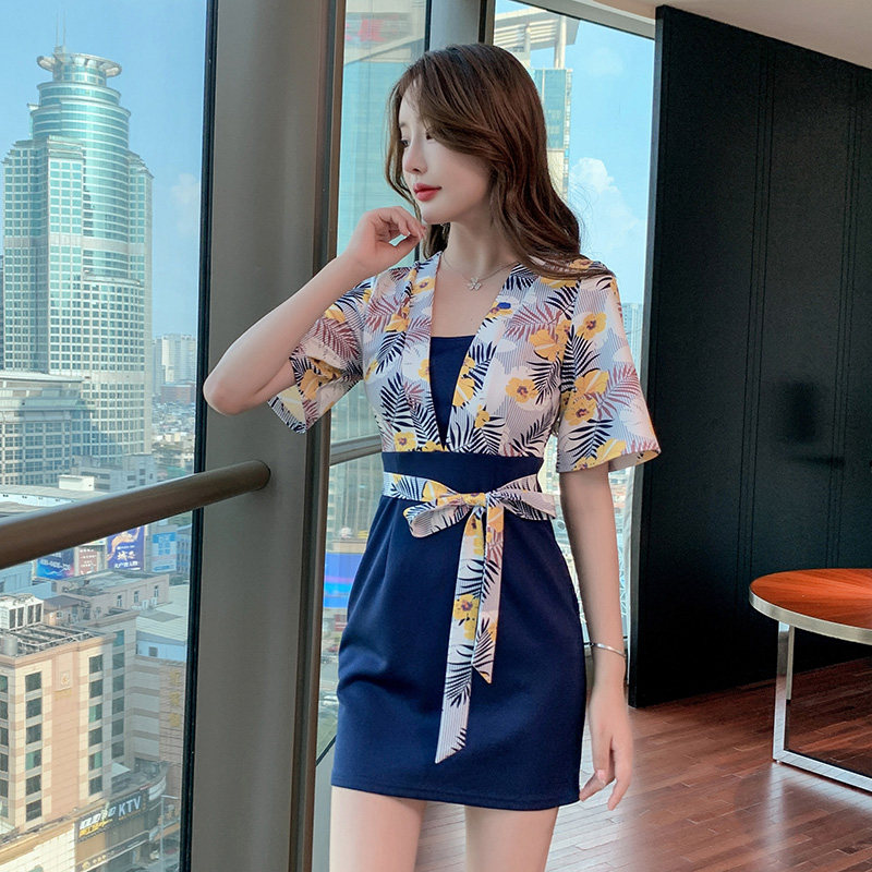 桑拿技师工作服2022秋性感显胸拼色V领绑带蝴蝶结收腰显瘦连衣裙