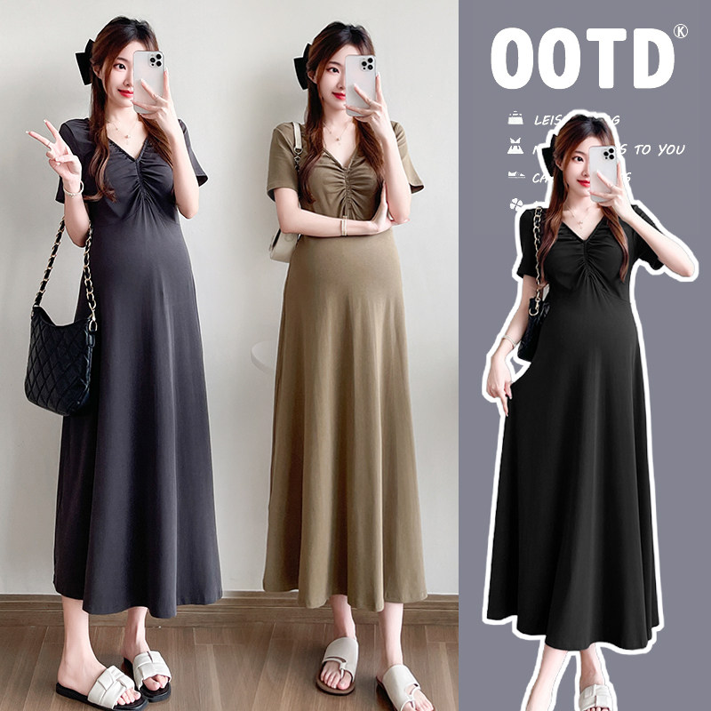 2026孕妇裙子夏装怀孕期洋气减龄V领宽松过膝长裙夏季短袖连衣裙