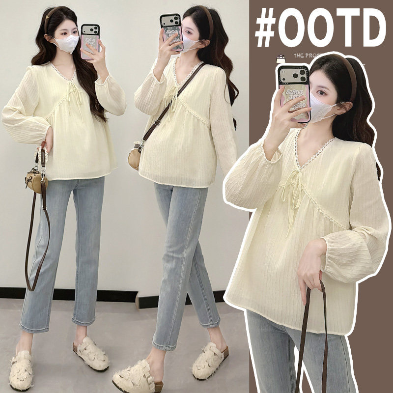 2026孕妇装春装小清新气质减龄宽松显瘦V领娃娃衫春秋季孕妇上衣