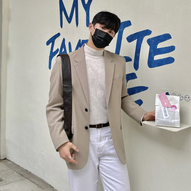 浅驼色休闲西装外套男韩版宽松男士西服春秋款单件上衣帅气平驳领