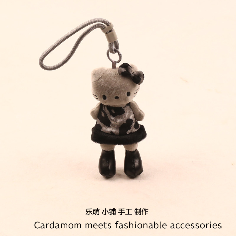 可爱长腿灰色豹纹KT猫玩偶公仔包包挂饰少女背包情侣钥匙扣挂件