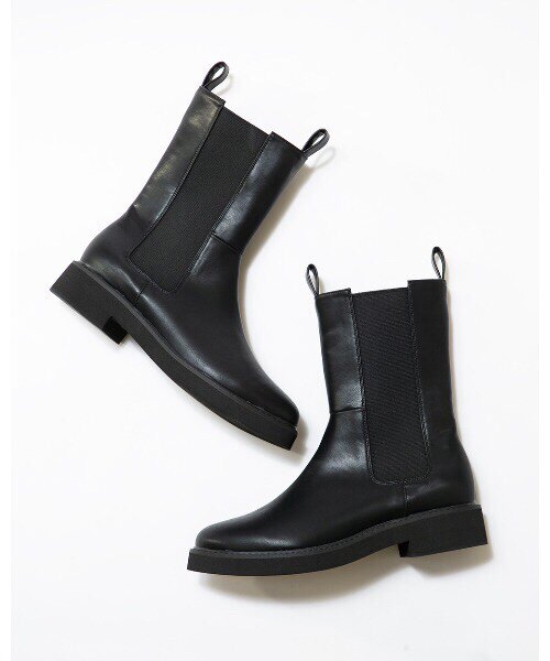 THE ORIGINAL NEW LIGHTWEIGHT AND SIMPLE BOOTIES OF THE JAPANESE SINGLE EXPENSIVE BRAND ARE AVAILABLE IN PLUS SIZES