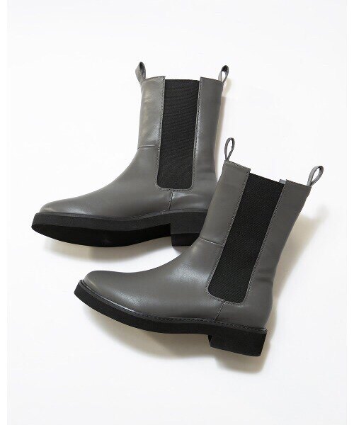 THE ORIGINAL NEW LIGHTWEIGHT AND SIMPLE BOOTIES OF THE JAPANESE SINGLE EXPENSIVE BRAND ARE AVAILABLE IN PLUS SIZES