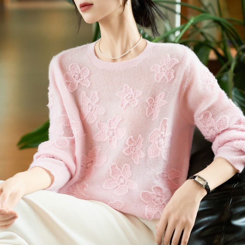 浪漫风绣花100%纯羊毛衫女春秋圆领软糯毛衣宽松轻奢针织上衣外套