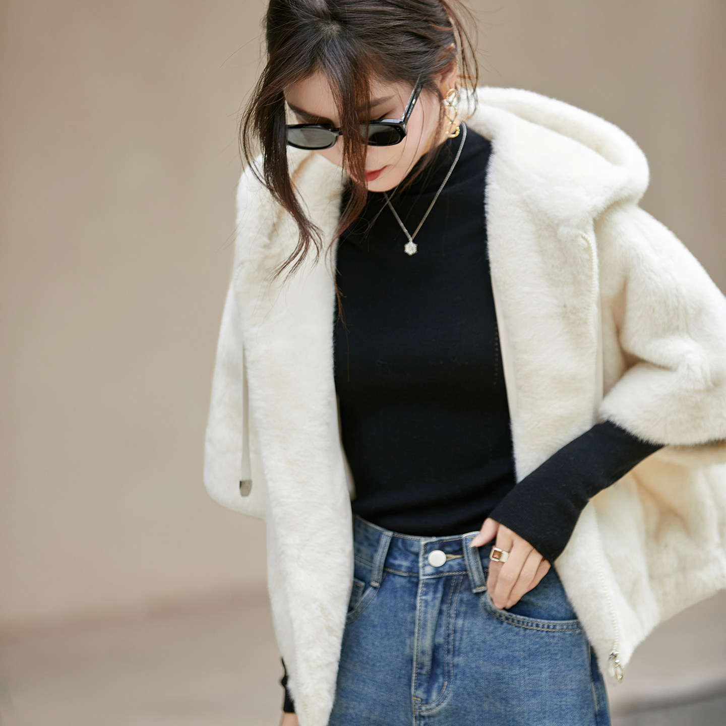 软糯感仿水貂绒外搭半袖连帽外套女2026秋冬新款宽松拉链针织开衫,女装/女士精品,毛呢外套,淘宝优惠券,粉丝福利购,淘宝优惠卷