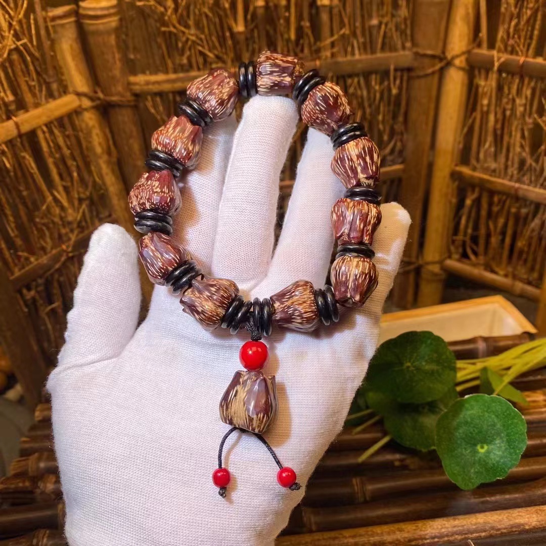 滴血莲花菩提手串滴血莲花菩提子文玩佛珠男女野菠萝念珠手链手持